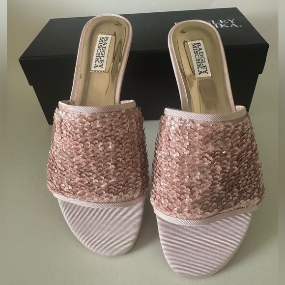 Bagley Mischka Gita Soft Blush Sequin Sandals Size 8.5 NEW - Picture 2 of 5